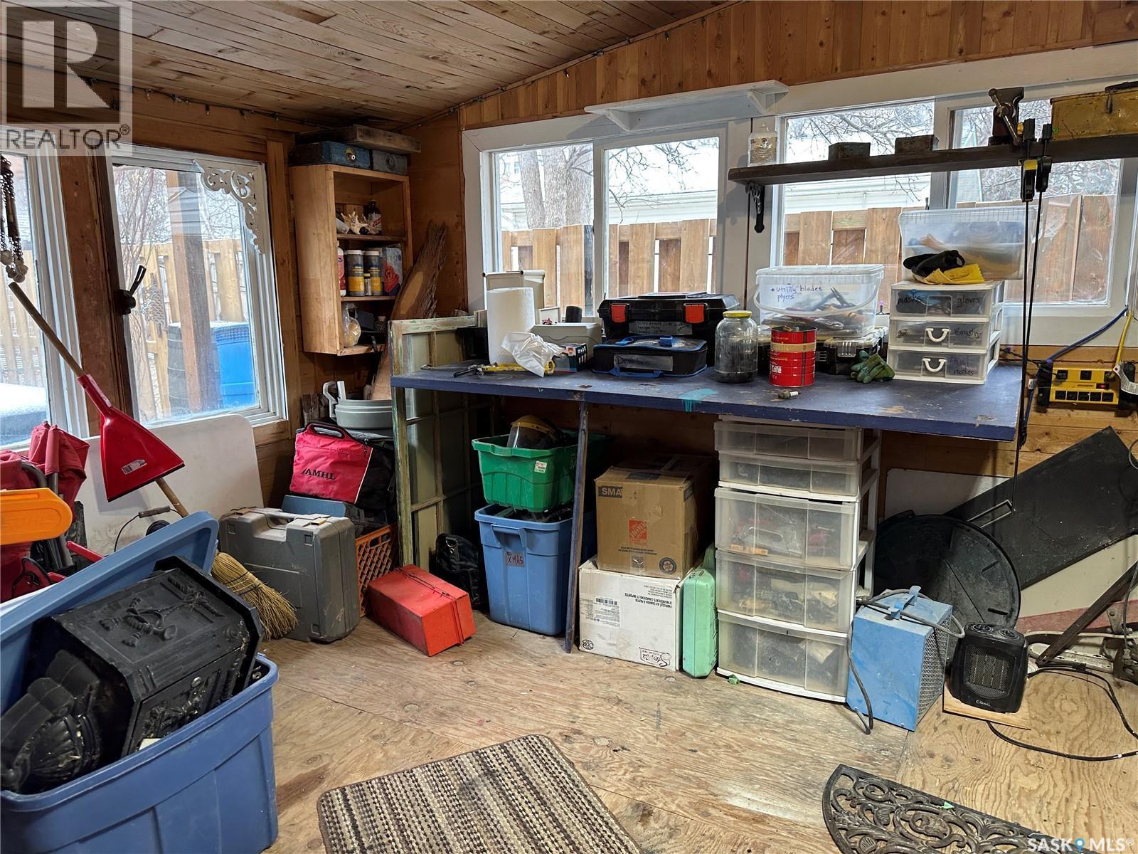 503 Bison Avenue, Weyburn, SK - Indoor