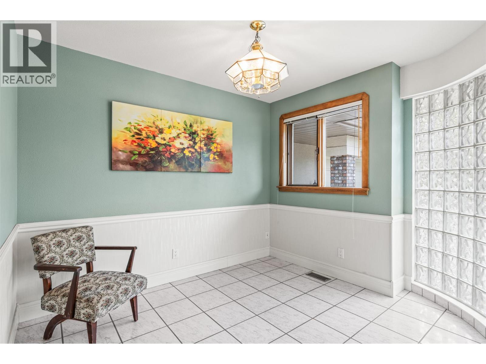 363 Northwind Drive, Vernon, BC - Indoor Photo Showing Other Room