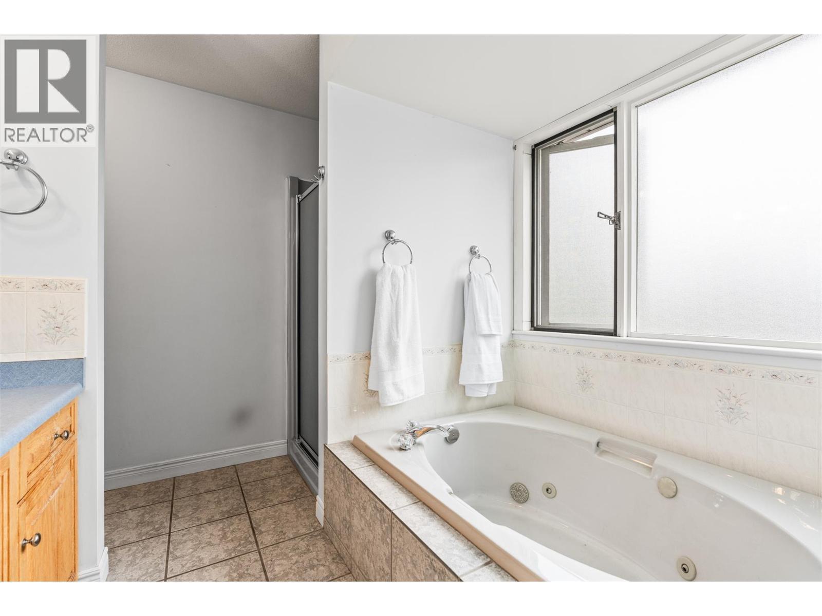 363 Northwind Drive, Vernon, BC - Indoor Photo Showing Bathroom