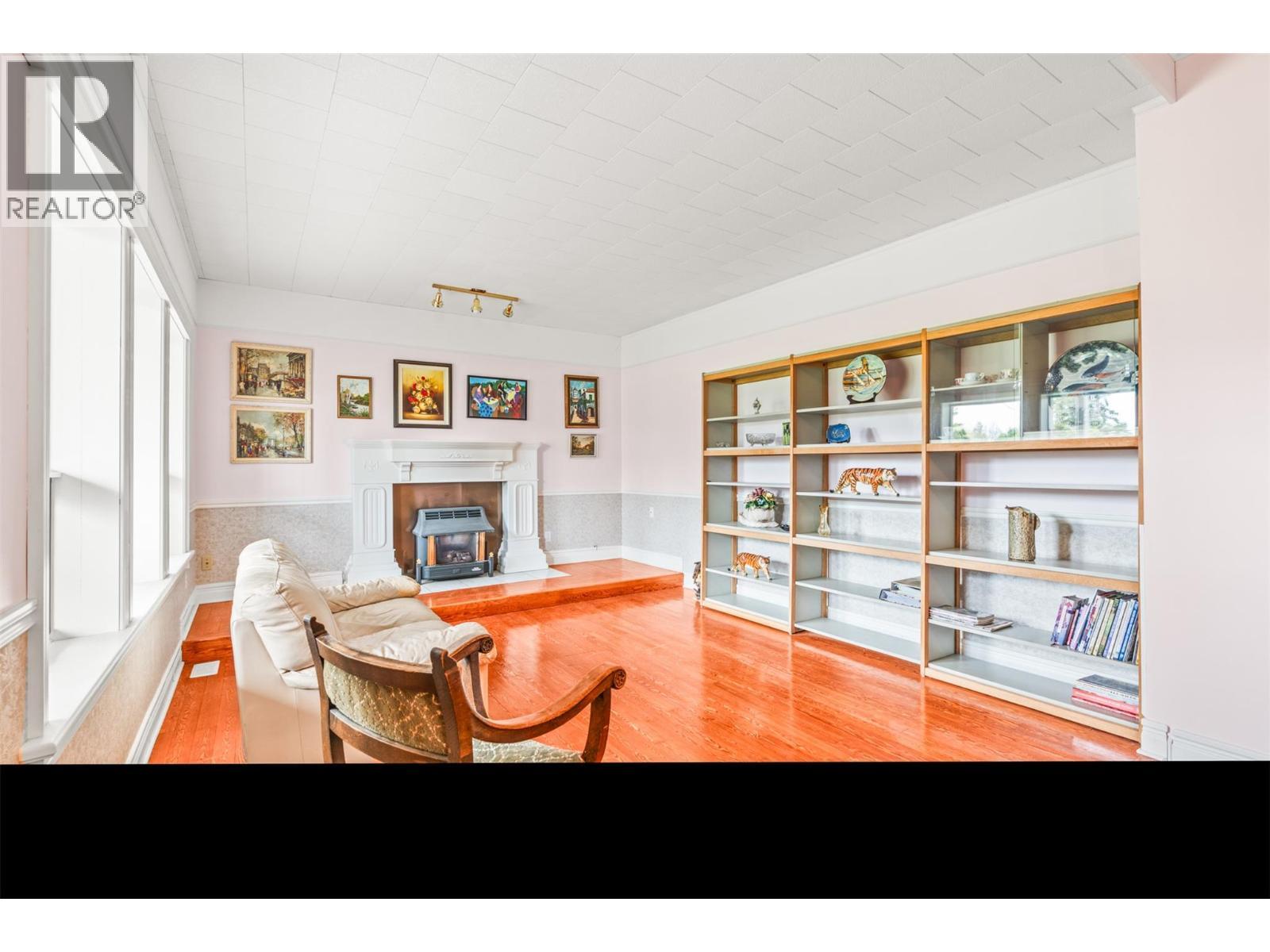 363 Northwind Drive, Vernon, BC - Indoor With Fireplace