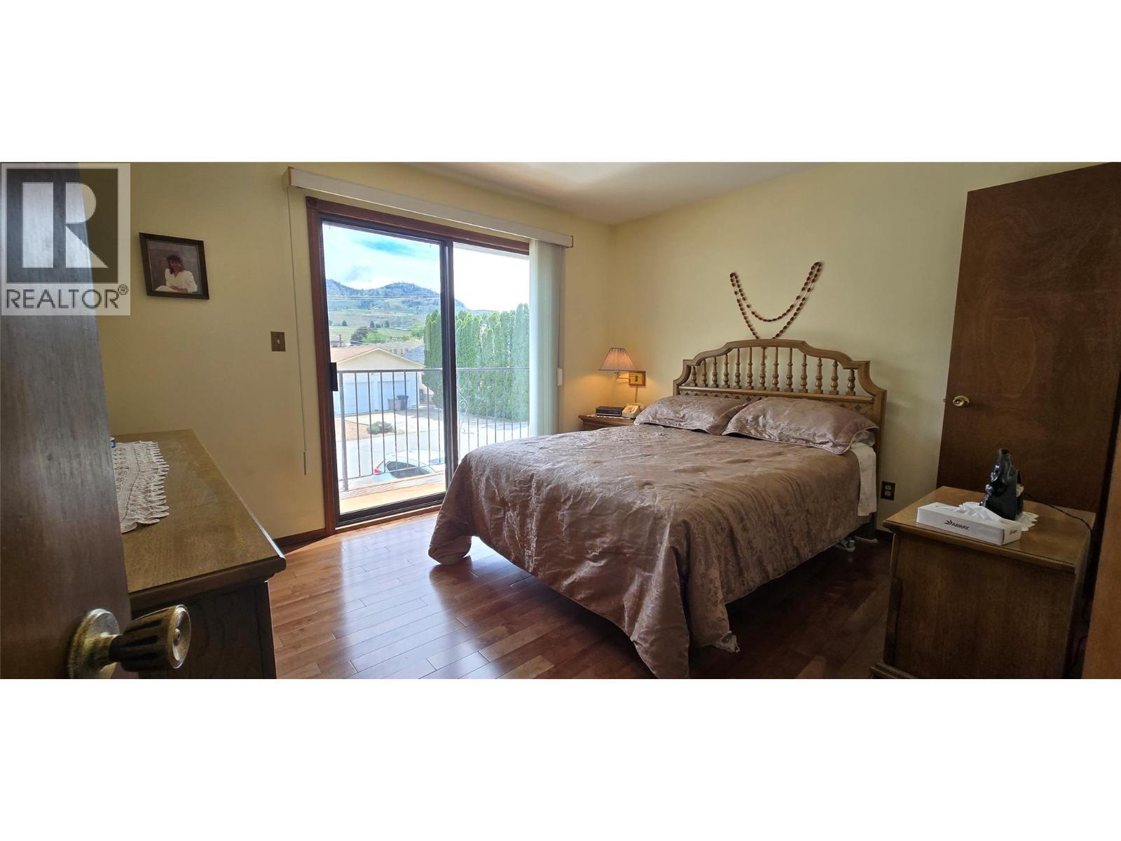 26 Bayview Crescent, Osoyoos, BC - Indoor Photo Showing Bedroom