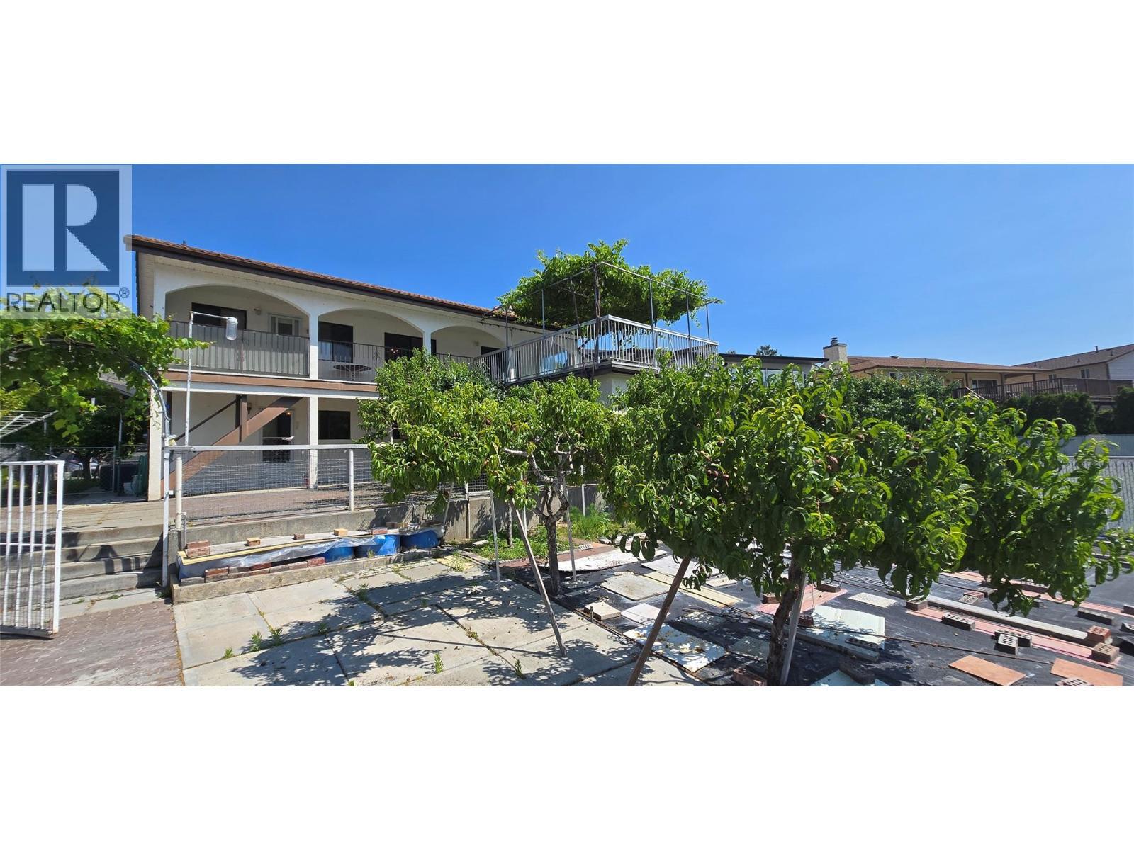 26 Bayview Crescent, Osoyoos, BC - Outdoor