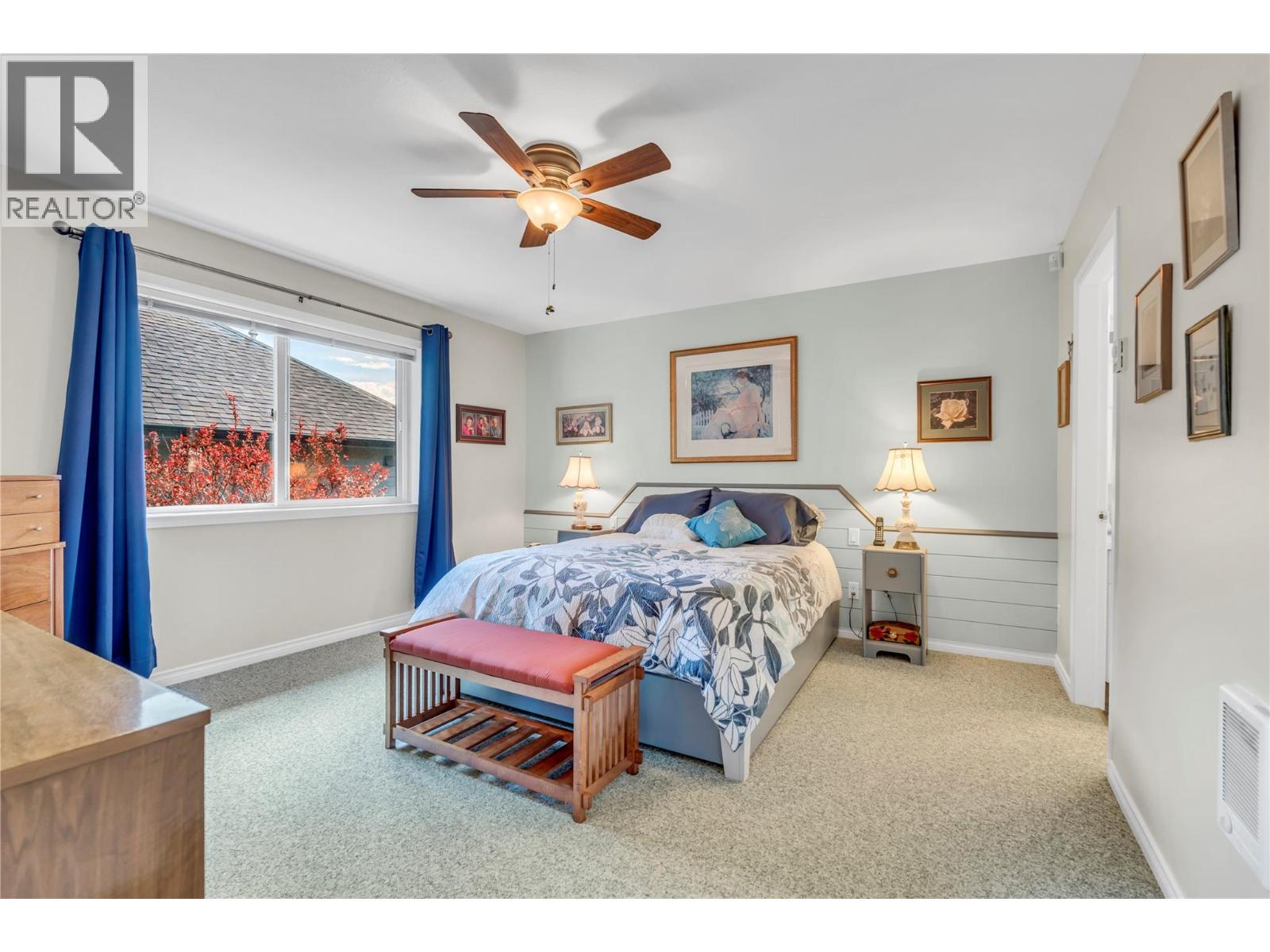 202 Range Road, Kaleden, BC - Indoor Photo Showing Bedroom