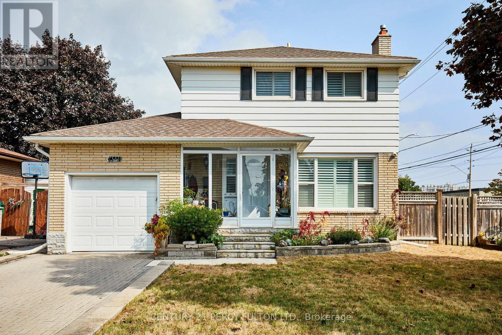 1349 Somerville Street N, Oshawa, ON - Outdoor