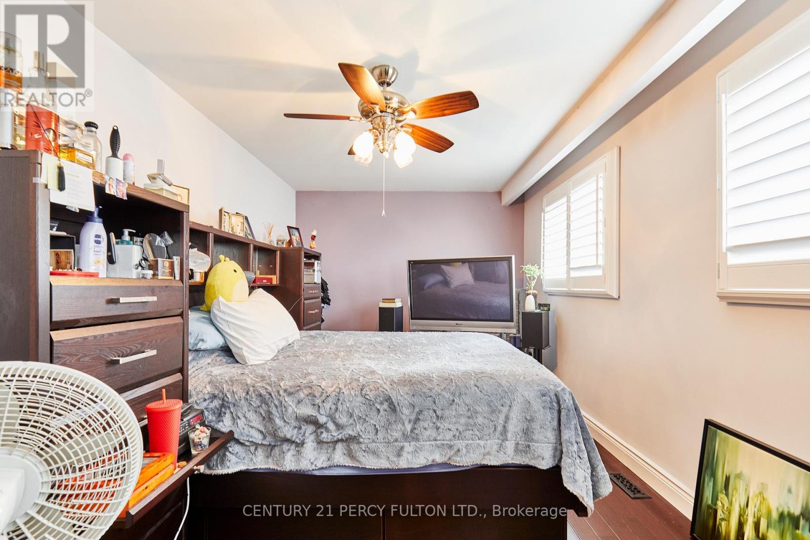 1349 Somerville Street N, Oshawa, ON - Indoor Photo Showing Bedroom