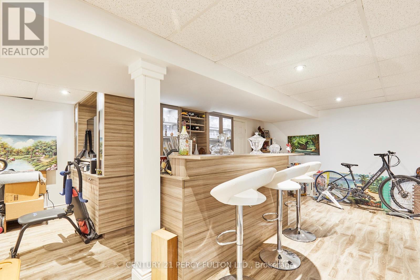 1349 Somerville Street N, Oshawa, ON - Indoor