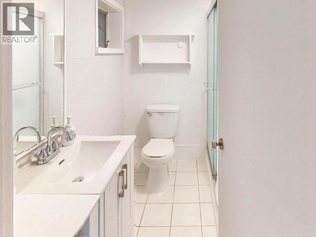 3361 Joyce Ave, Powell River, BC - Indoor Photo Showing Bathroom