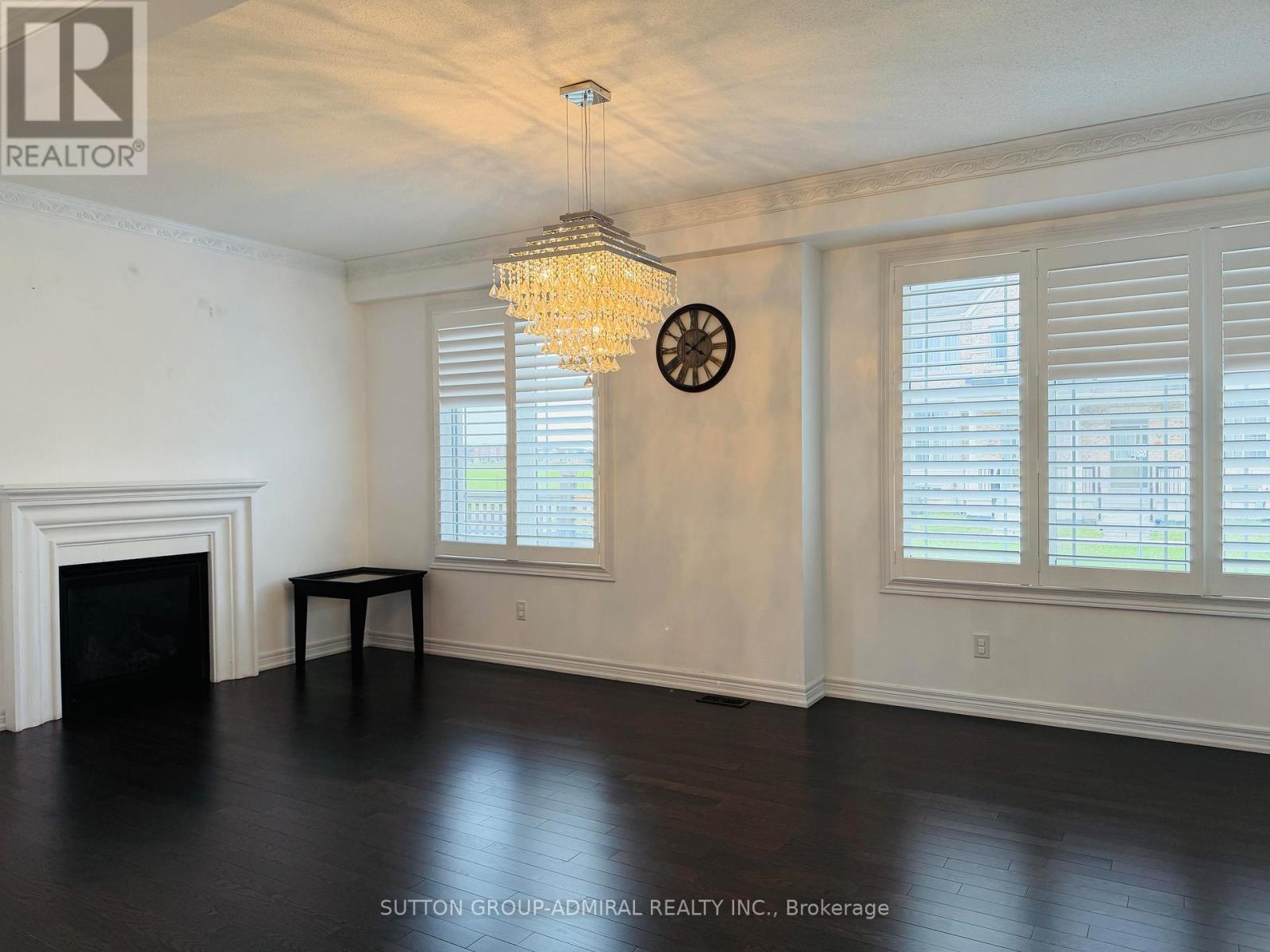 1 Gordon Landon Drive, Markham, ON - Indoor With Fireplace