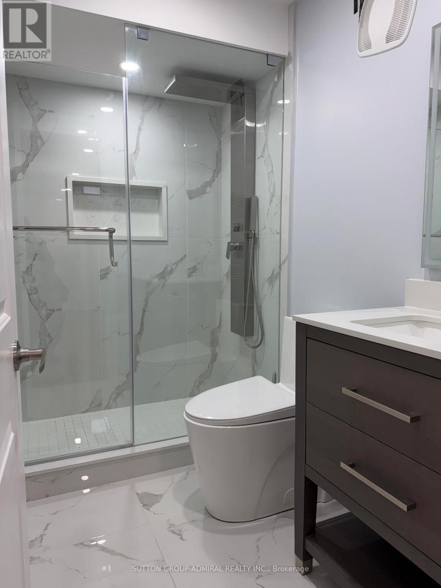 1 Gordon Landon Drive, Markham, ON - Indoor Photo Showing Bathroom