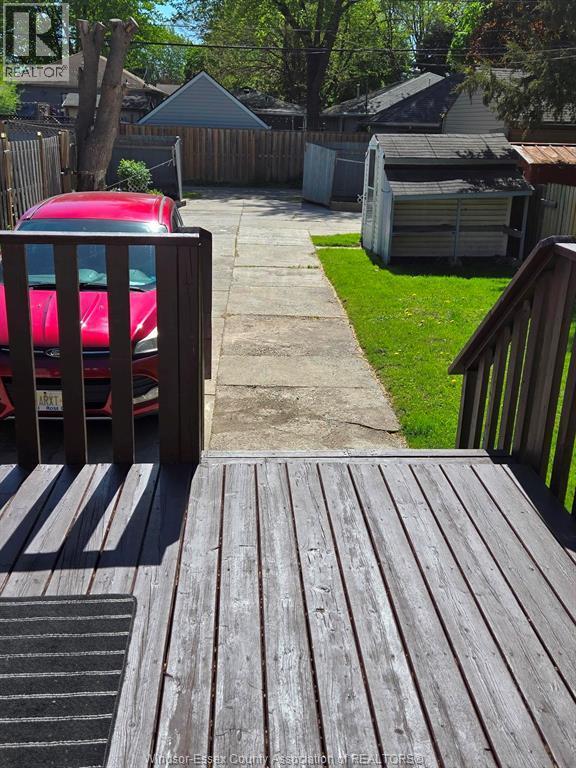 3595 Queen, Windsor, ON - Outdoor