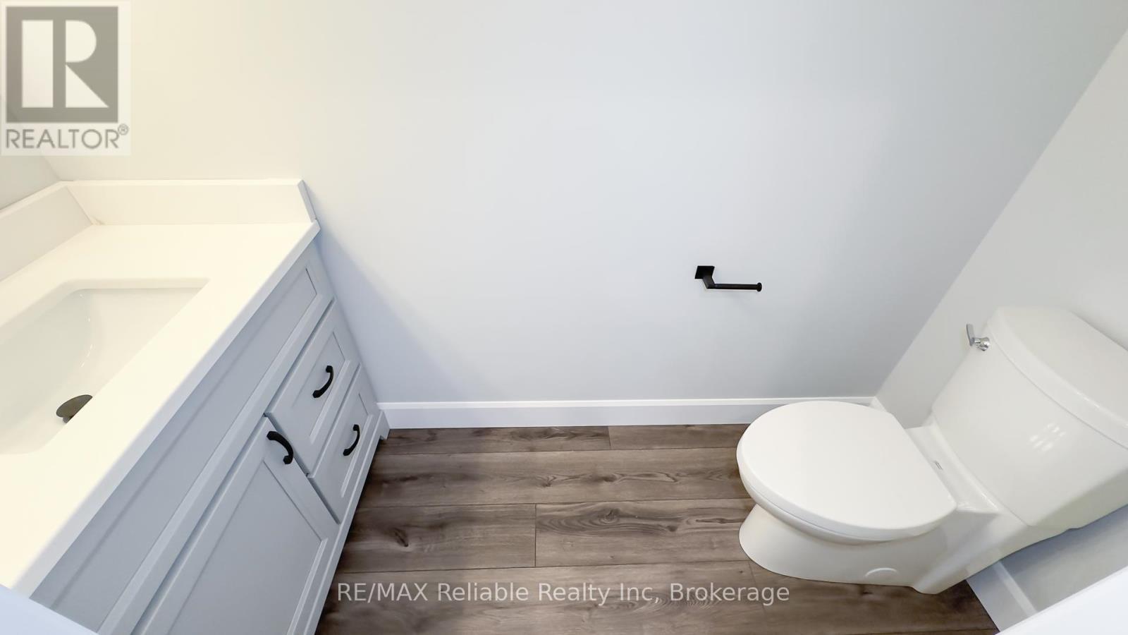 465 Warren Street, Goderich (Goderich (Town)), ON - Indoor Photo Showing Bathroom