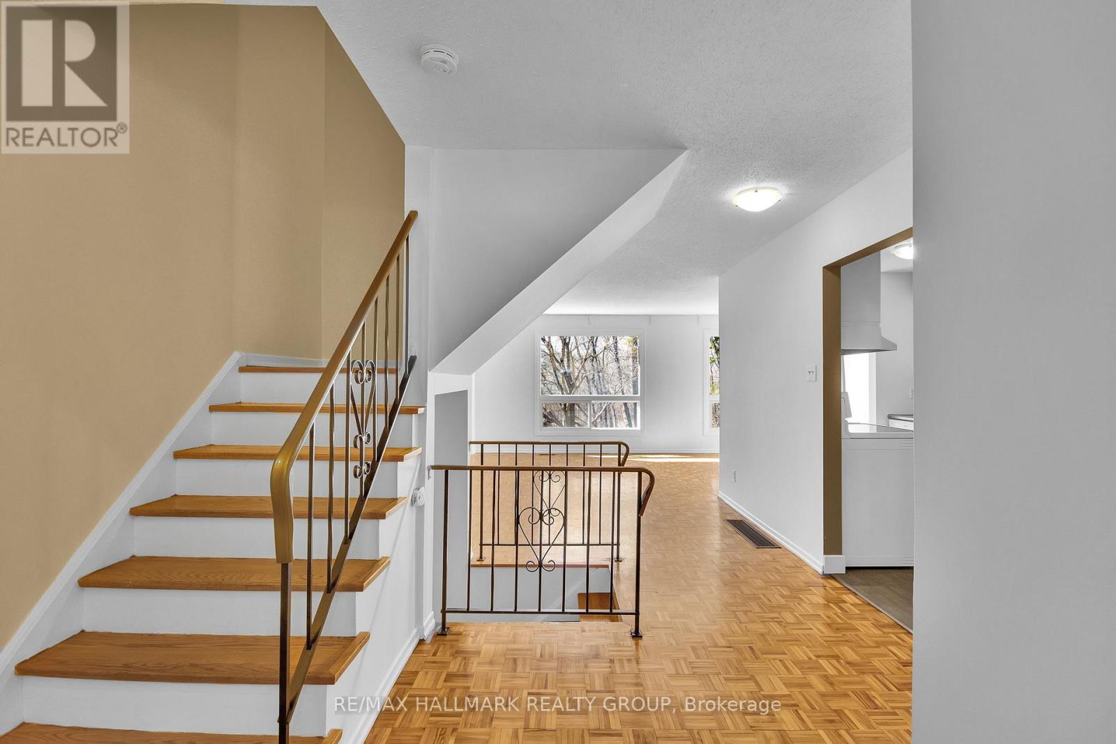 338 Stone Quarry Private, Ottawa, ON - Indoor Photo Showing Other Room