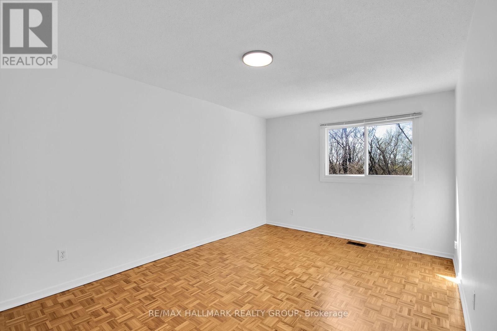 338 Stone Quarry Private, Ottawa, ON - Indoor Photo Showing Other Room