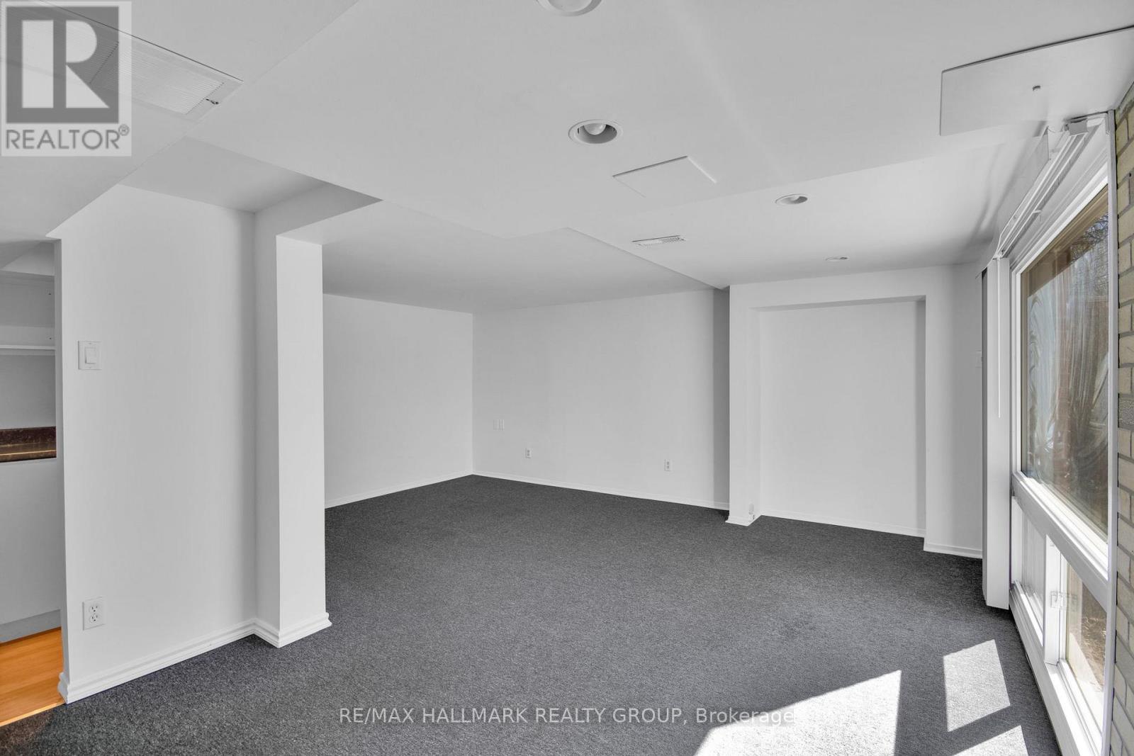 338 Stone Quarry Private, Ottawa, ON - Indoor Photo Showing Other Room