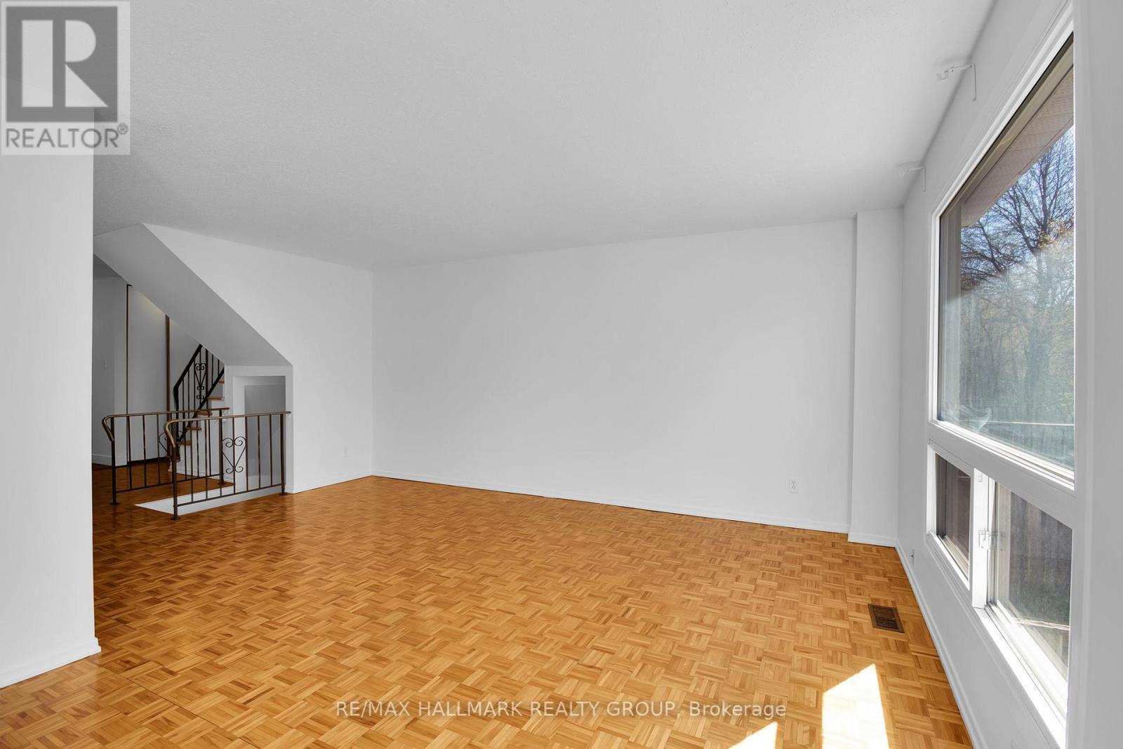 338 Stone Quarry Private, Ottawa, ON - Indoor Photo Showing Other Room