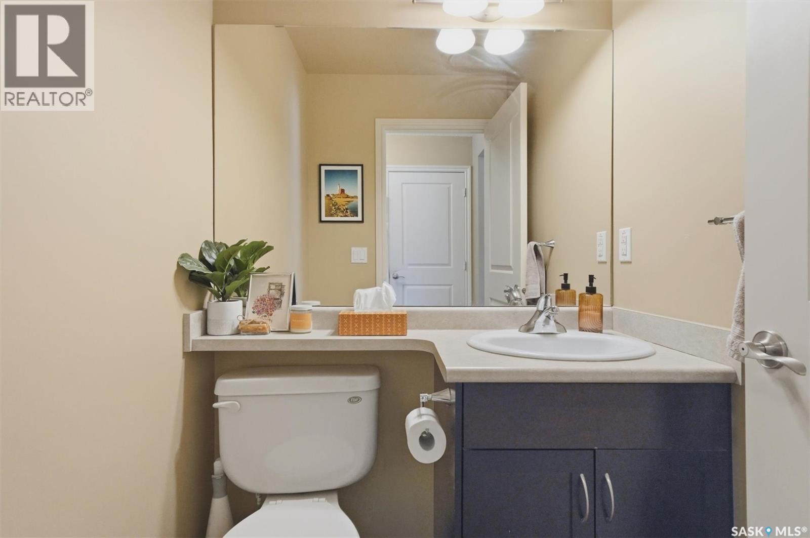 105 Lynd Crescent, Saskatoon, SK - Indoor Photo Showing Bathroom