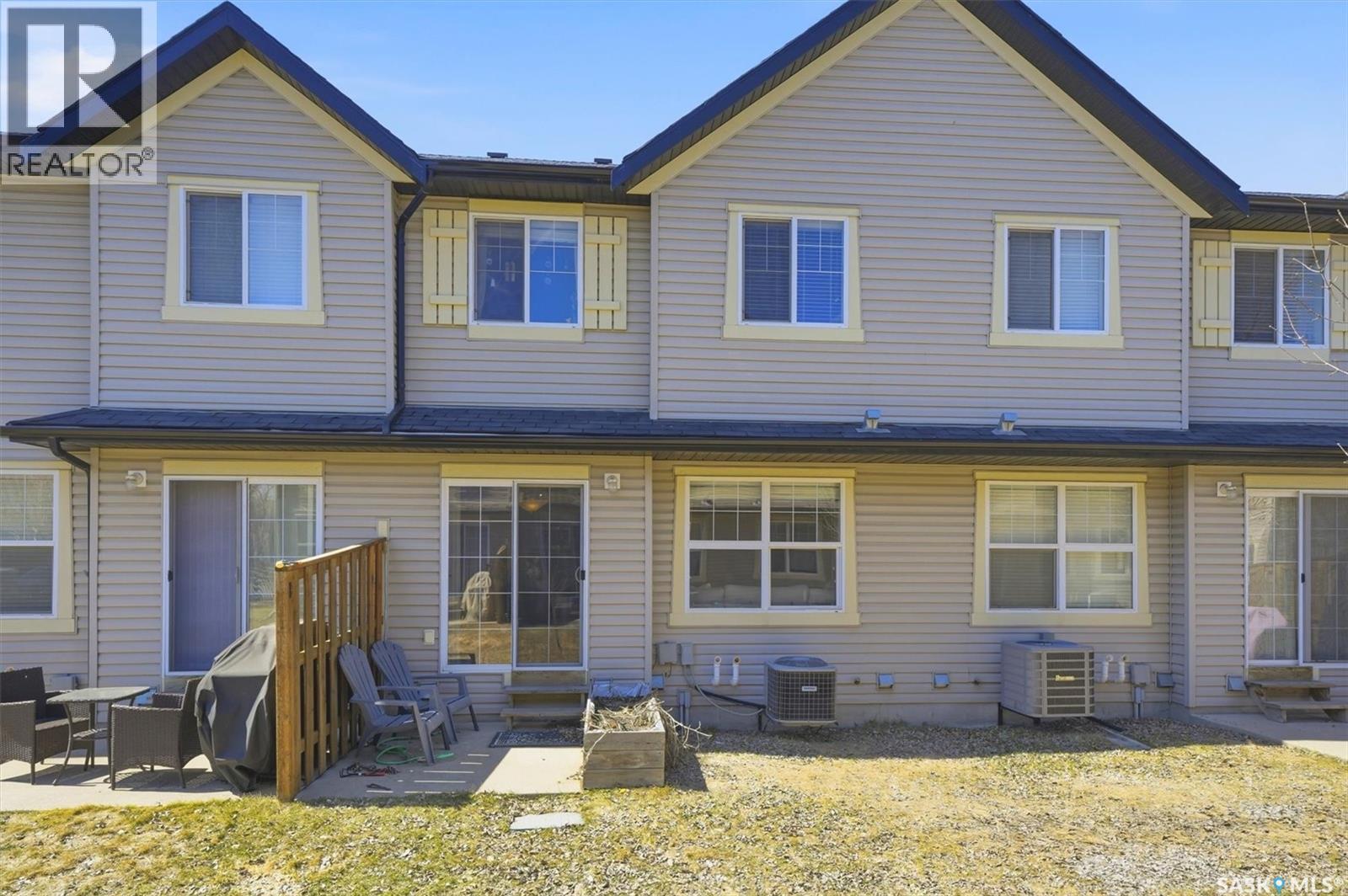 105 Lynd Crescent, Saskatoon, SK - Outdoor With Exterior