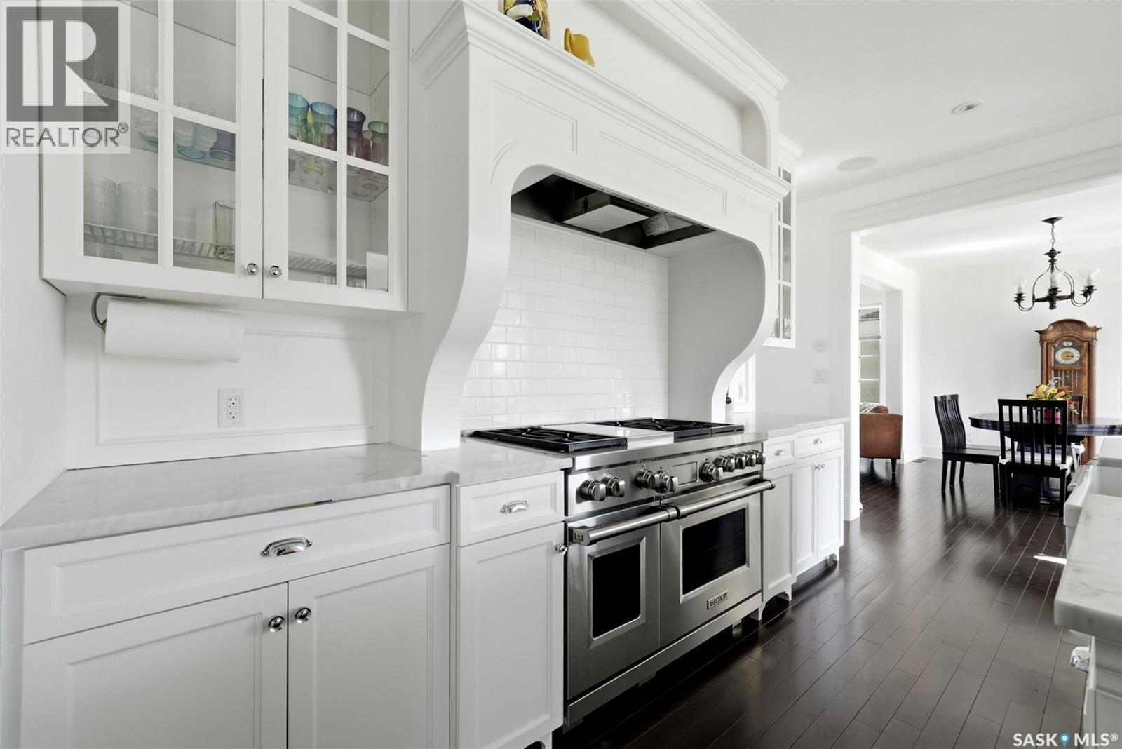 6105 Little Pine Loop, Regina, SK - Indoor Photo Showing Kitchen
