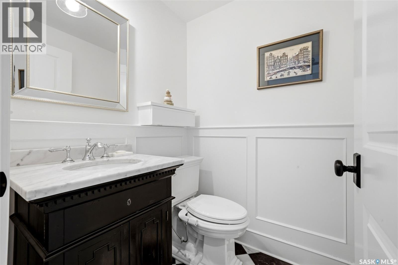 6105 Little Pine Loop, Regina, SK - Indoor Photo Showing Bathroom