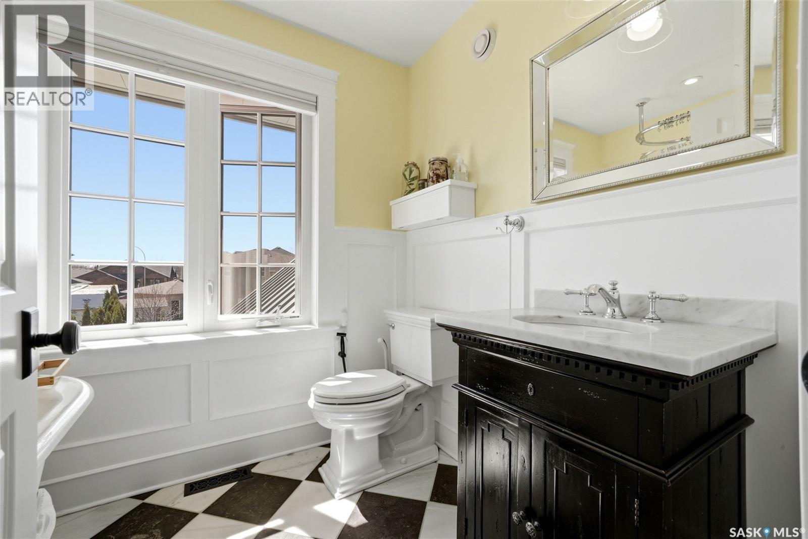 6105 Little Pine Loop, Regina, SK - Indoor Photo Showing Bathroom