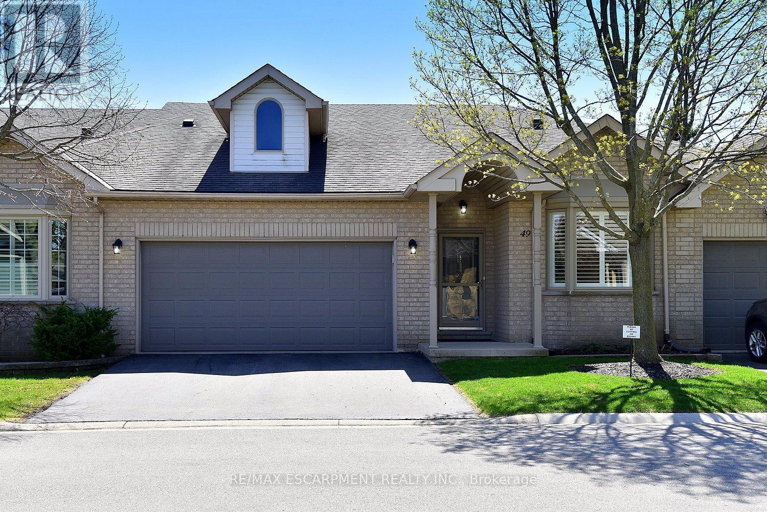 49 Riveroaks Drive, Hamilton, ON - Outdoor With Facade
