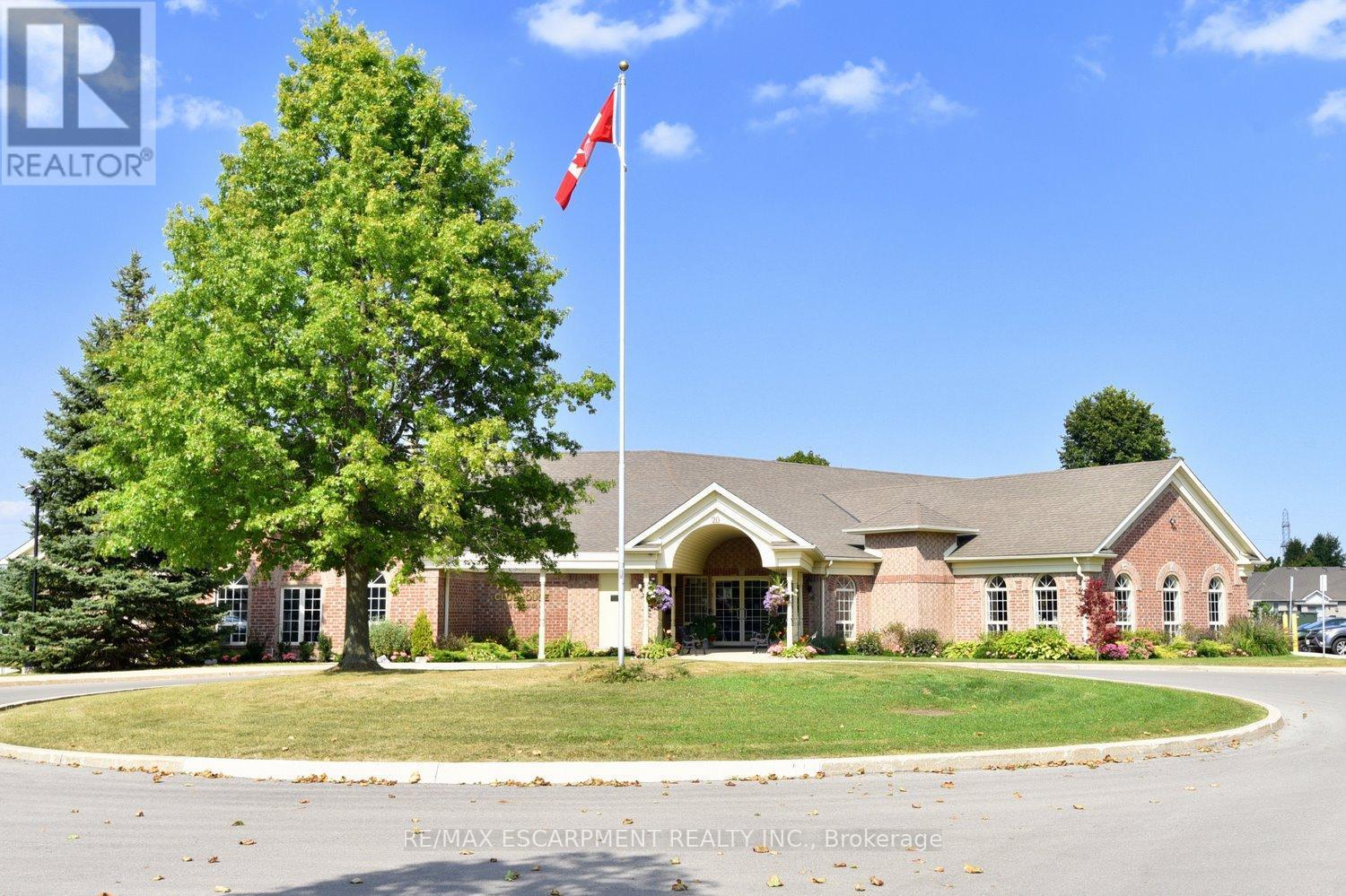 49 Riveroaks Drive, Hamilton, ON - Outdoor