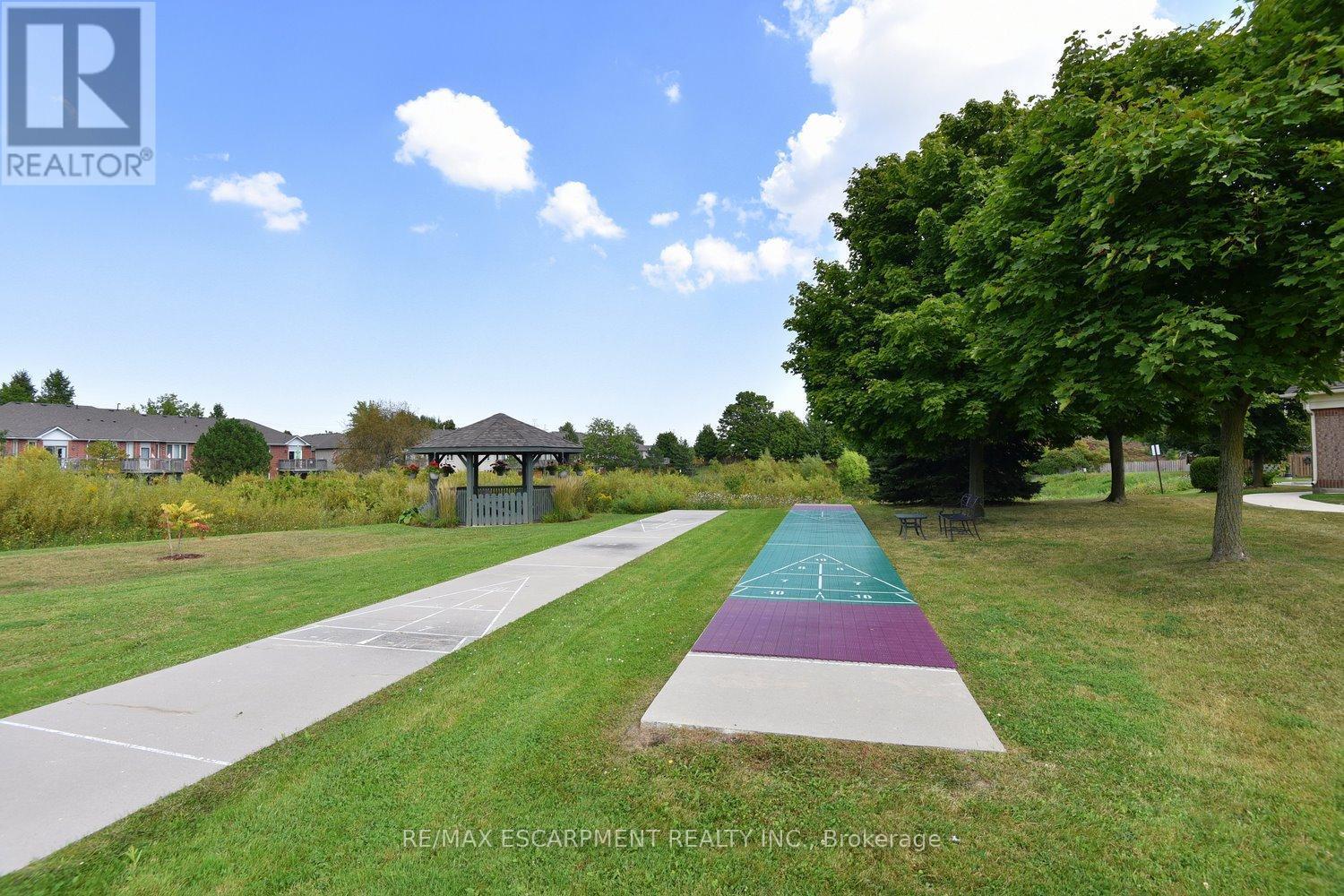 49 Riveroaks Drive, Hamilton, ON - Outdoor