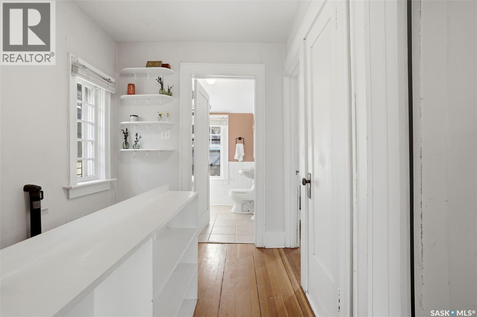 2273 Cameron Street, Regina, SK - Indoor