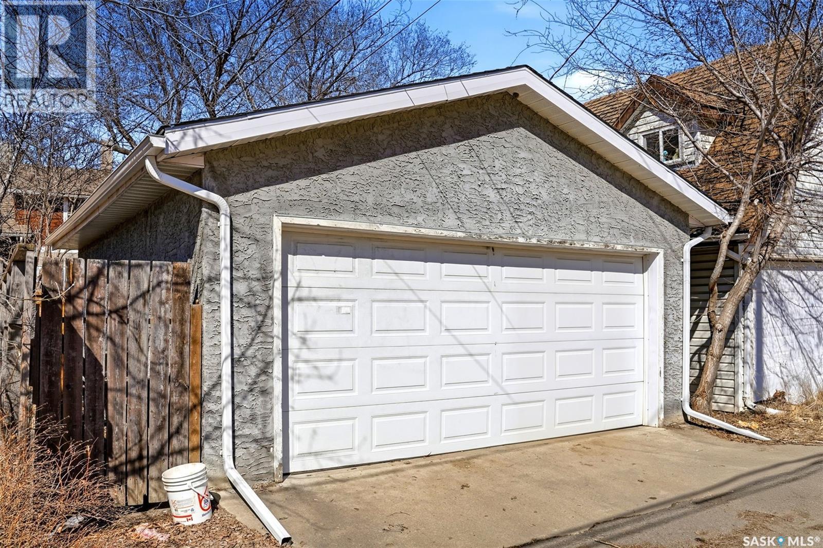 2273 Cameron Street, Regina, SK - Outdoor With Exterior