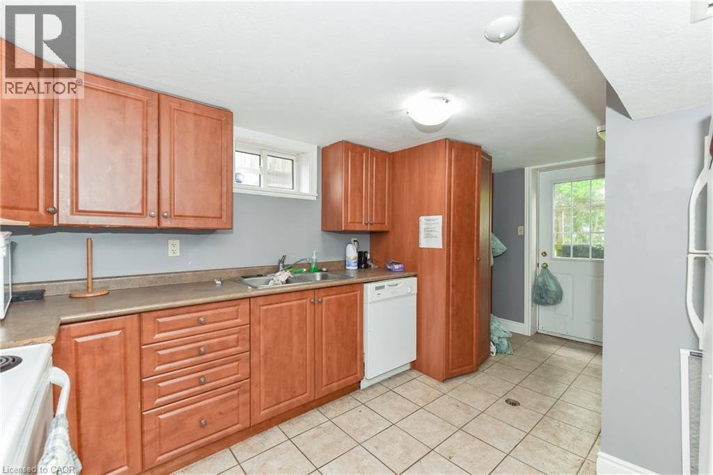 166 Elgin Crescent, Waterloo, ON - Indoor Photo Showing Kitchen With Double Sink
