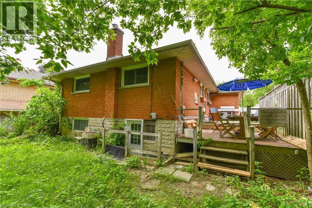 166 Elgin Crescent, Waterloo, ON - Outdoor With Exterior