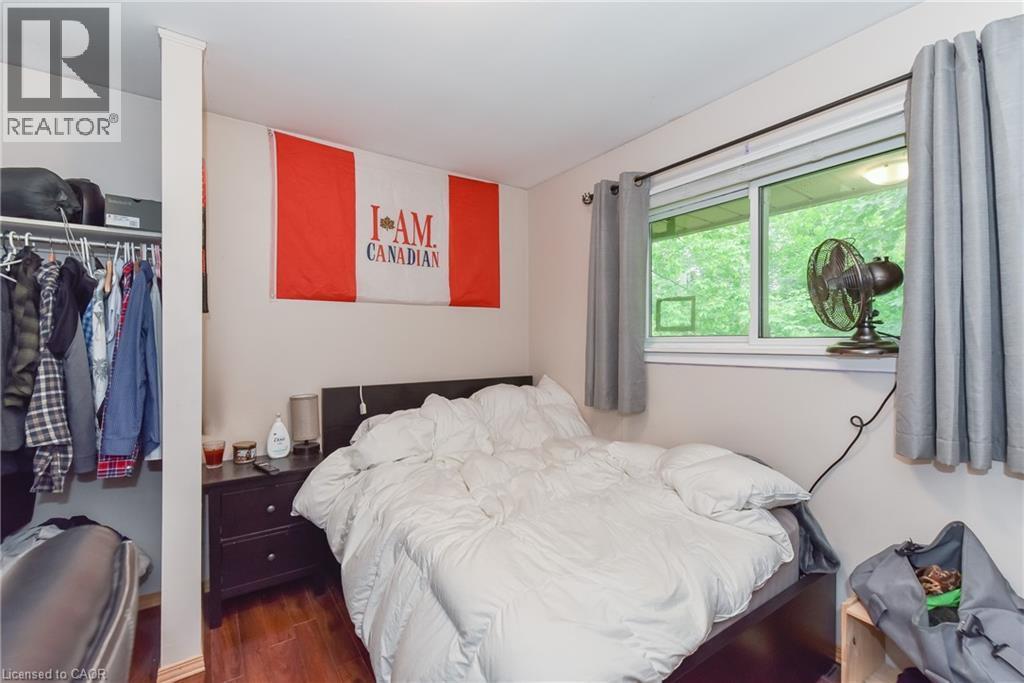 166 Elgin Crescent, Waterloo, ON - Indoor Photo Showing Bedroom