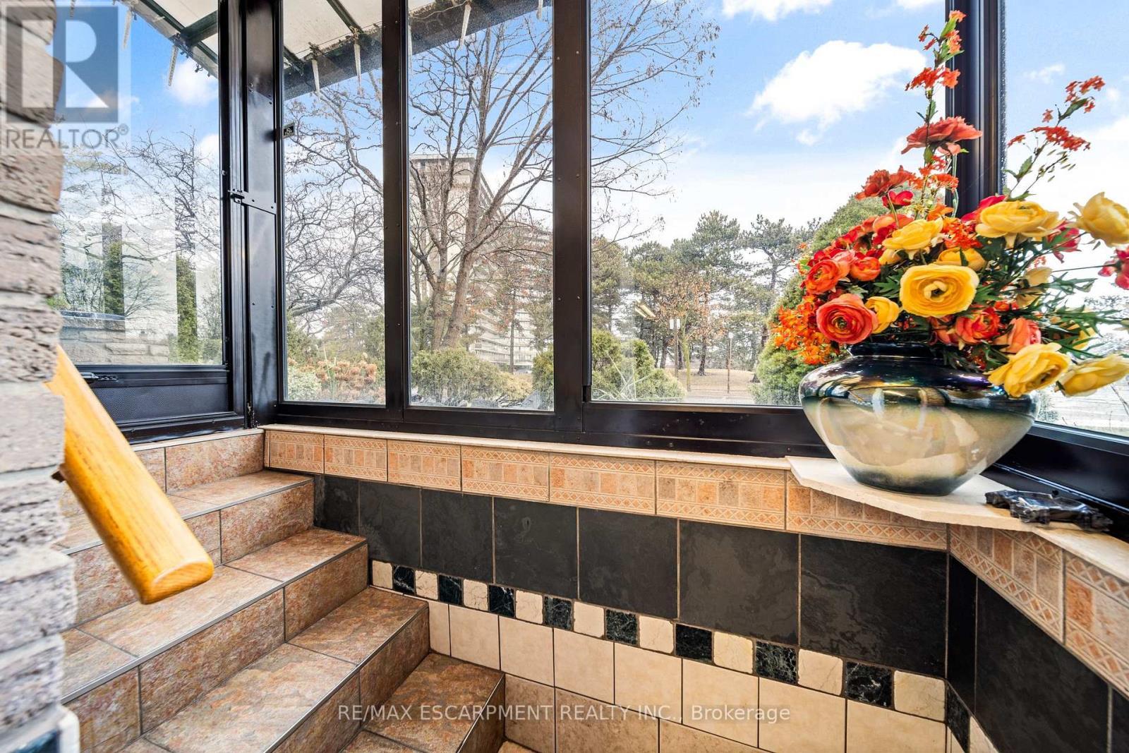 1045 Bloor Street, Mississauga, ON - Photo Showing Other Room