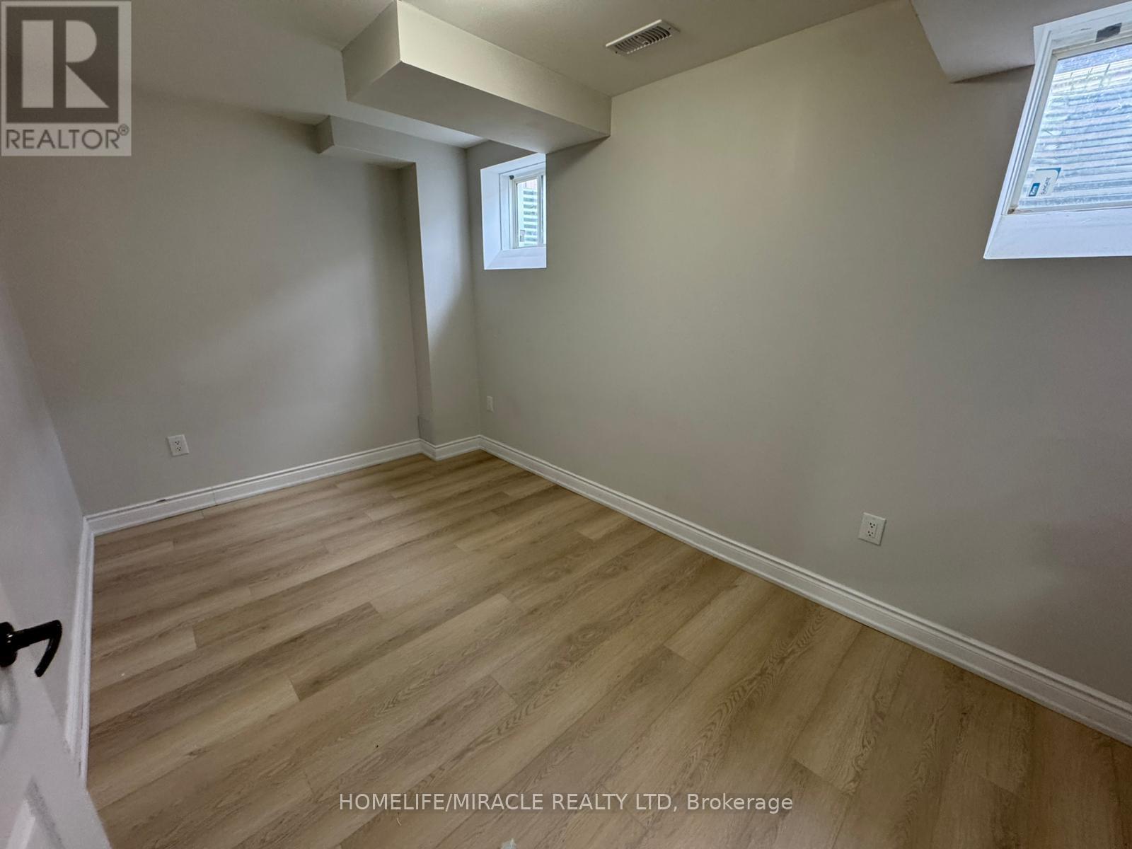 40 Eberly Woods Drive, Caledon, ON - Indoor Photo Showing Other Room