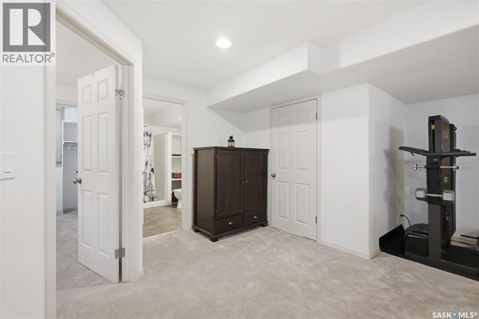 311 Guenter Crescent, Saskatoon, SK - Indoor