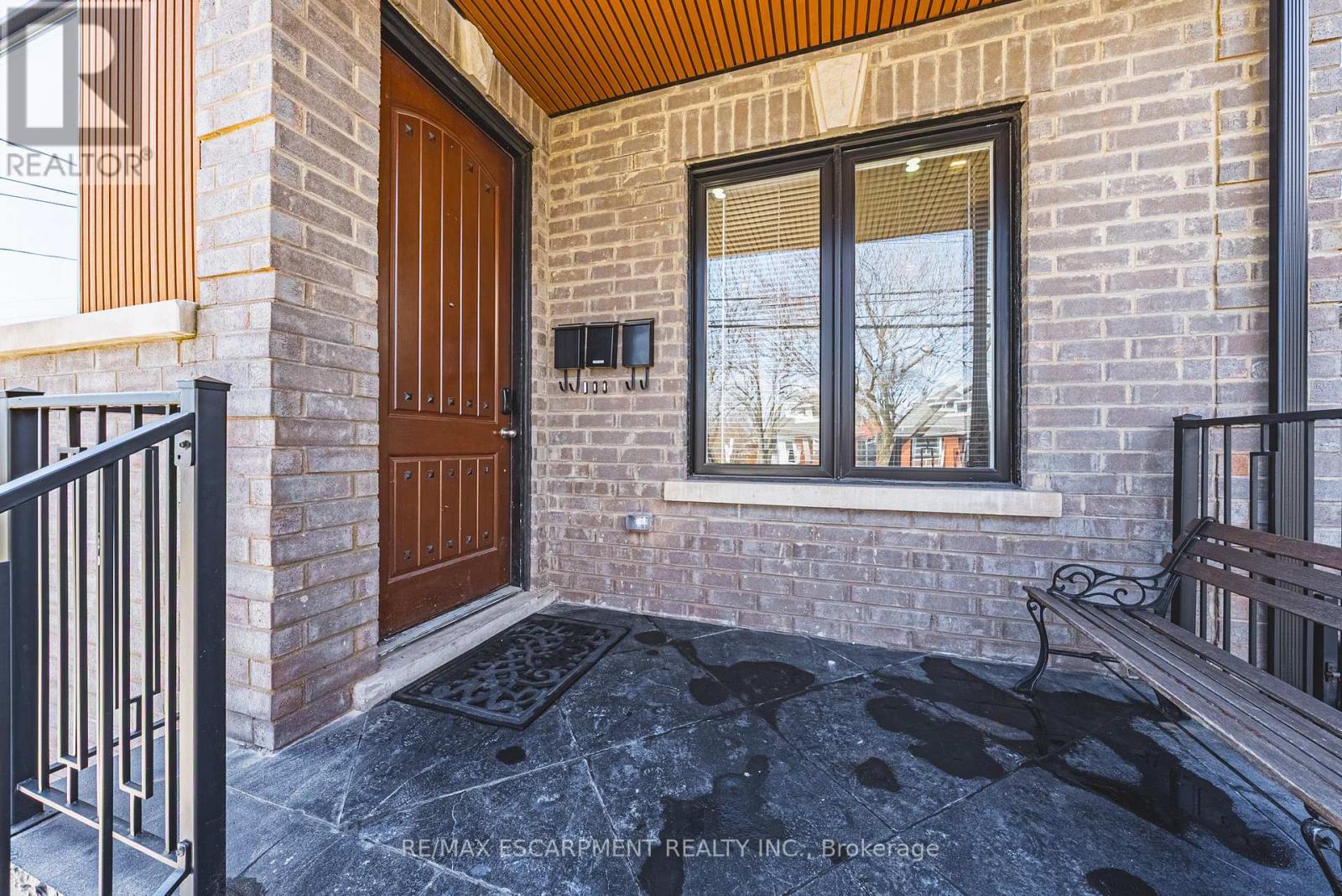 68 Vansitmart Avenue, Hamilton, ON - Outdoor With Exterior