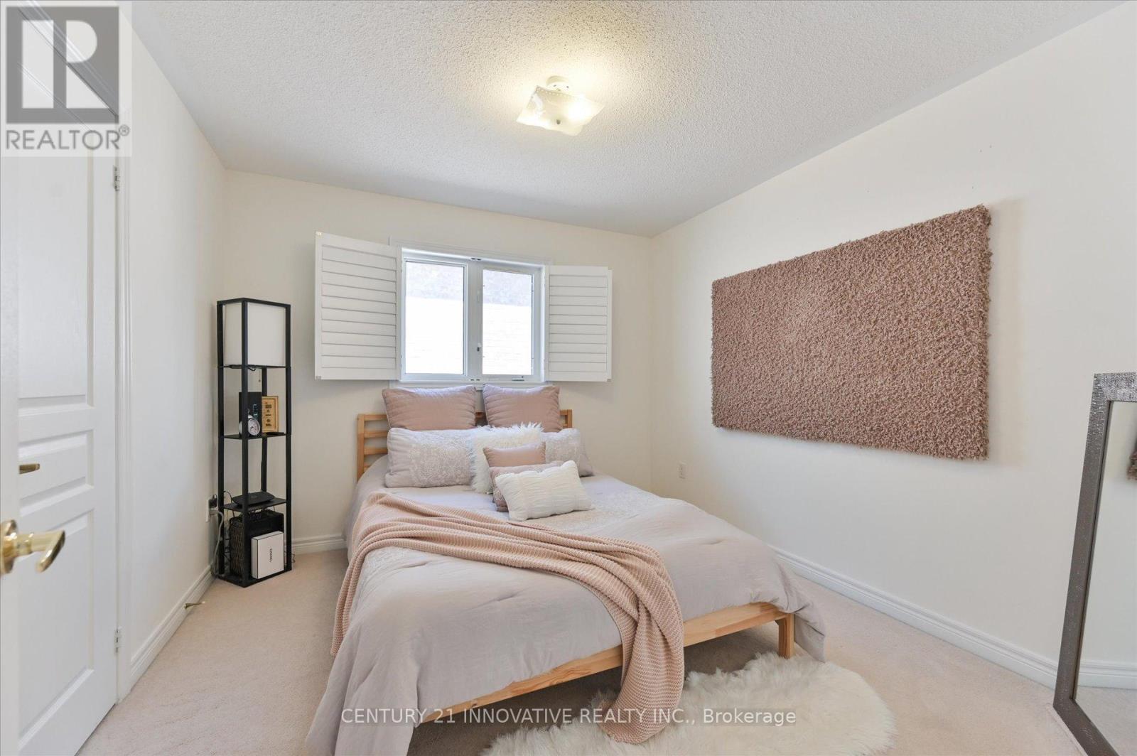 92 Riverwalk Drive, Markham, ON - Indoor Photo Showing Bedroom