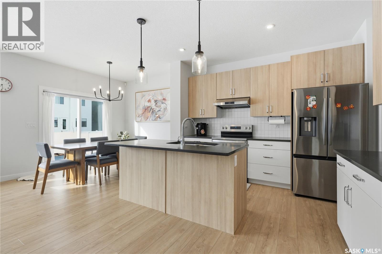 159 Doran Way, Saskatoon, SK - Indoor Photo Showing Kitchen With Upgraded Kitchen