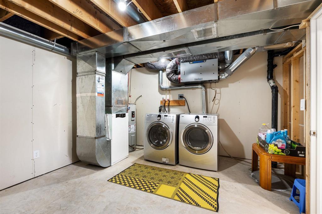 79 Fernwood Avenue, Winnipeg, MB - Indoor Photo Showing Laundry Room