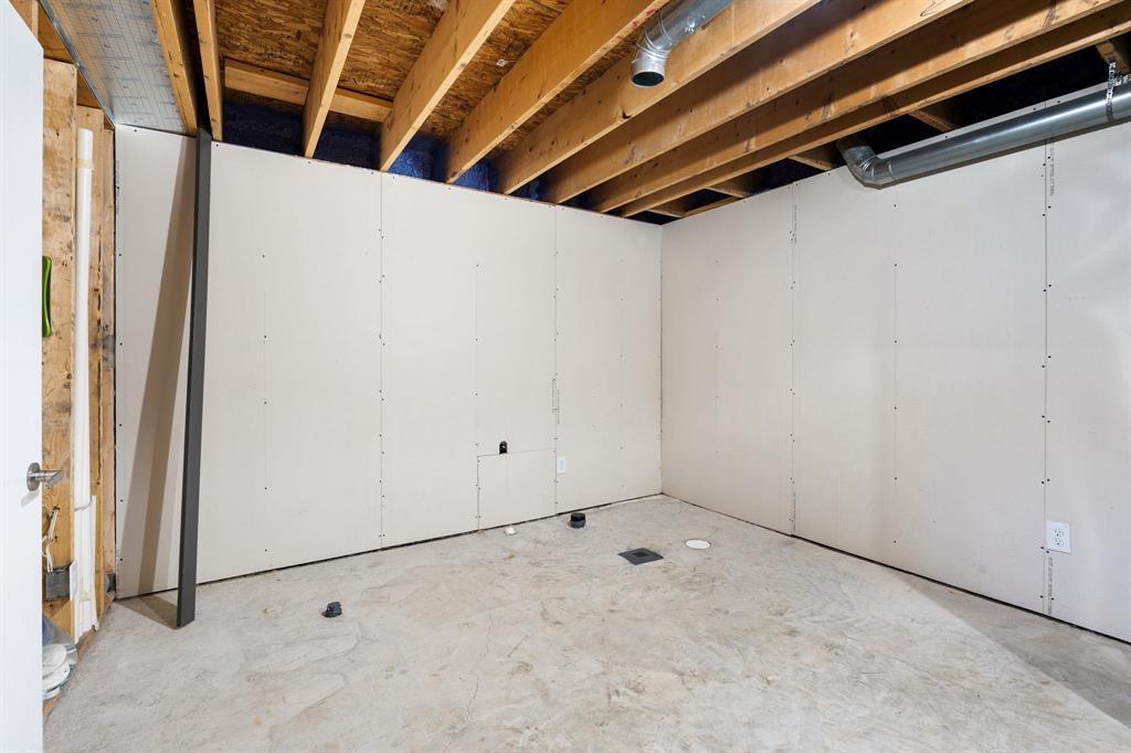 79 Fernwood Avenue, Winnipeg, MB - Indoor Photo Showing Other Room