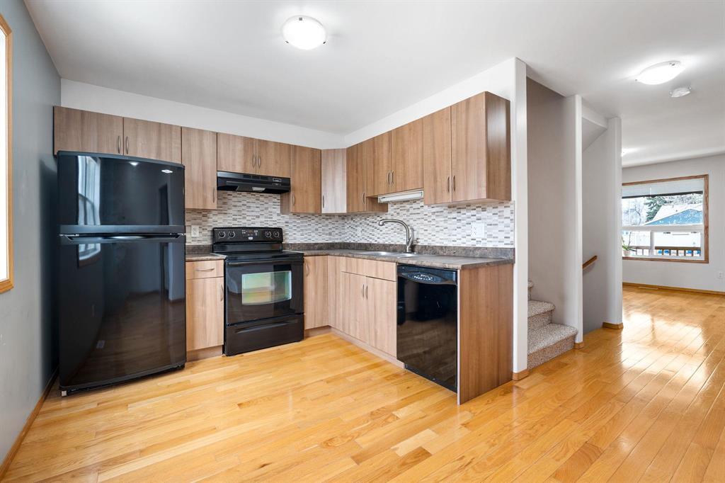79 Fernwood Avenue, Winnipeg, MB - Indoor Photo Showing Kitchen