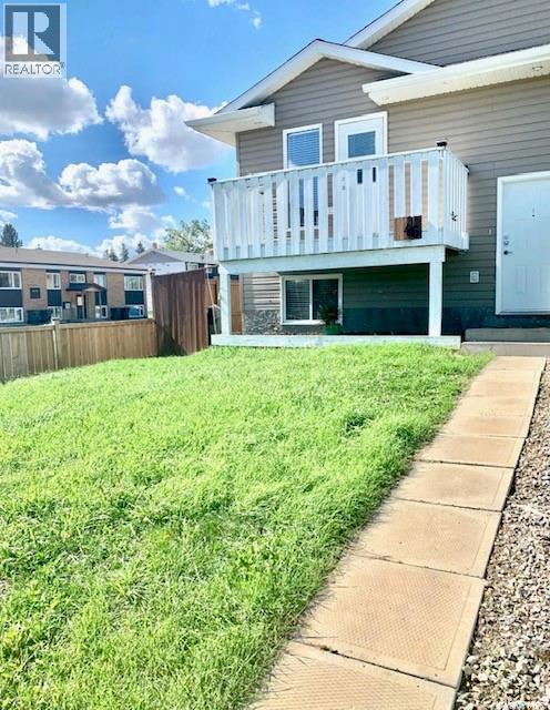 46 Clarke Avenue, Yorkton, SK - Outdoor