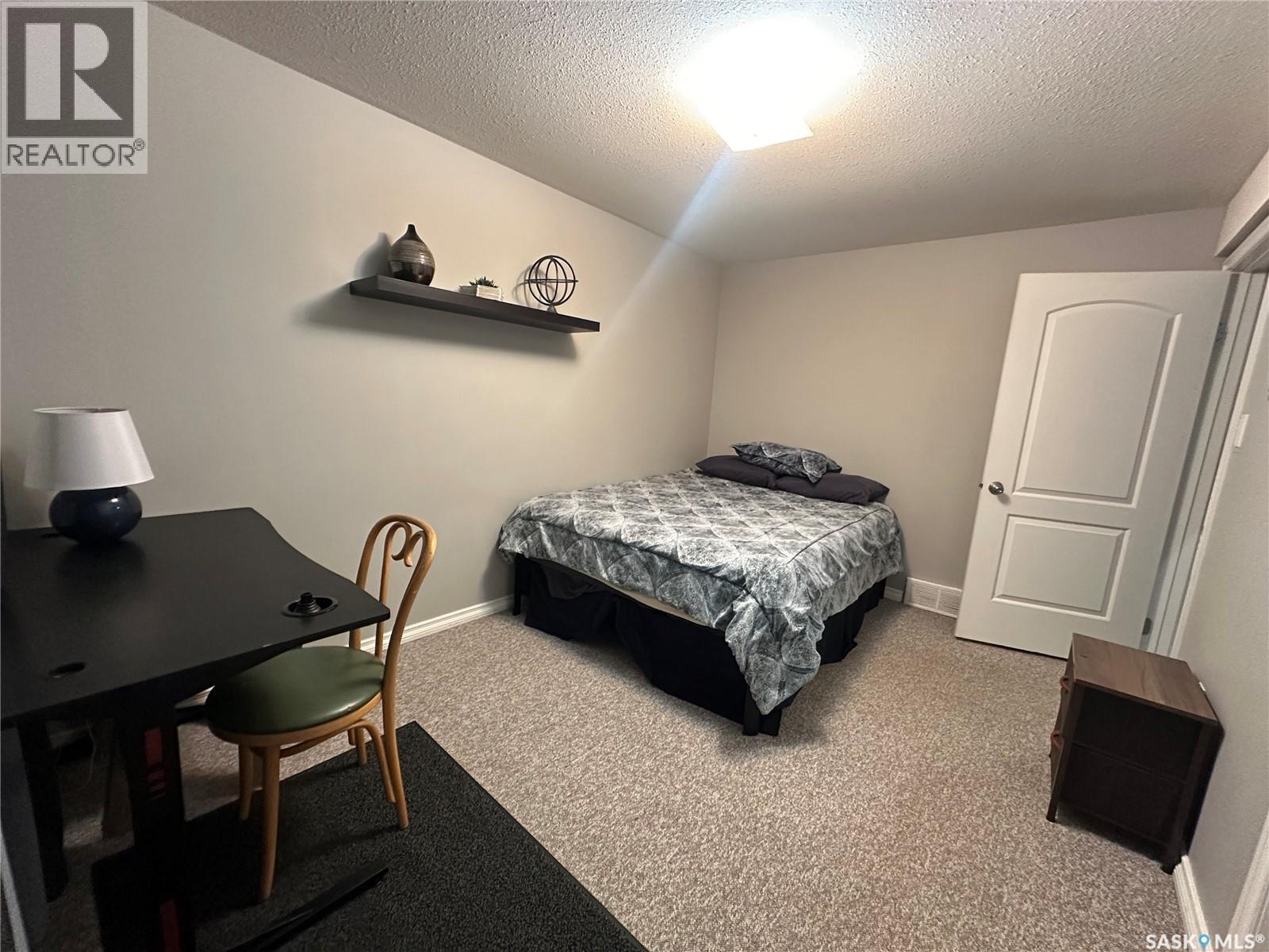 46 Clarke Avenue, Yorkton, SK - Indoor Photo Showing Bedroom