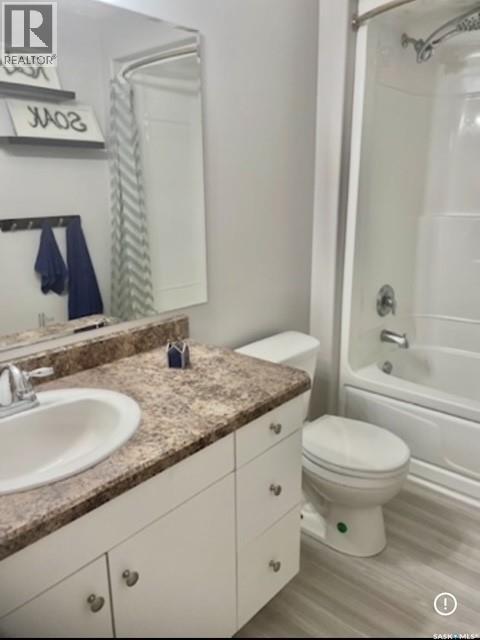 46 Clarke Avenue, Yorkton, SK - Indoor Photo Showing Bathroom