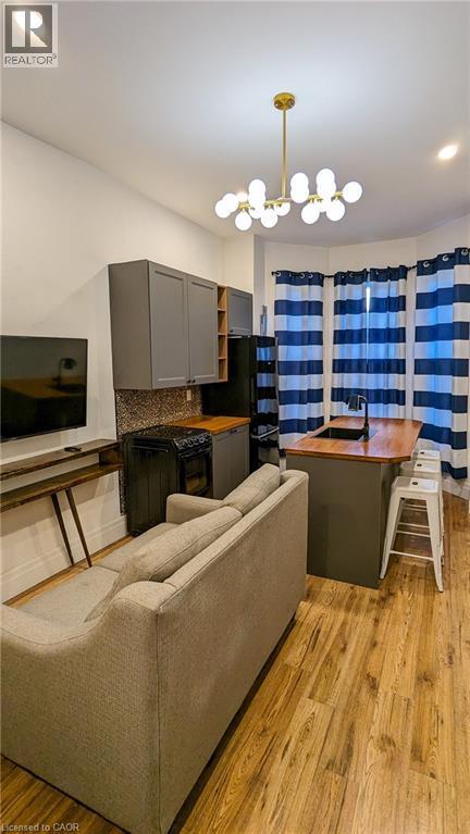 unit 4 - 158 Hunter Street E, Hamilton, ON - Indoor Photo Showing Other Room