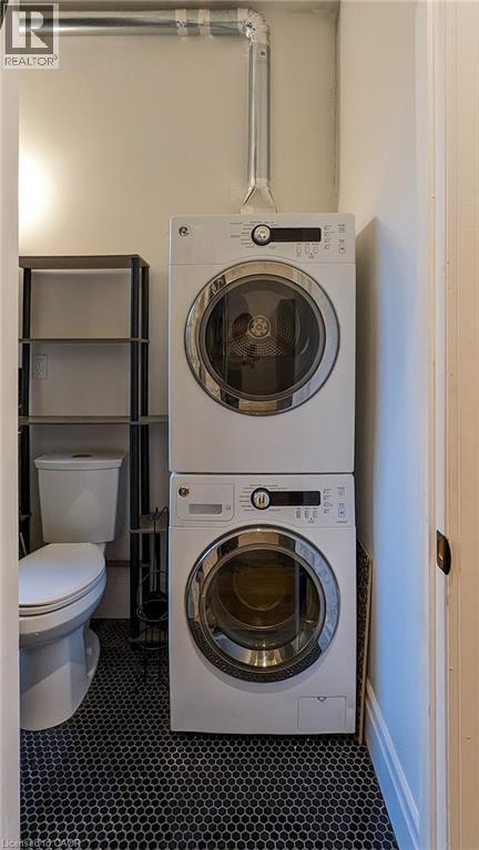 unit 4 - 158 Hunter Street E, Hamilton, ON - Indoor Photo Showing Laundry Room