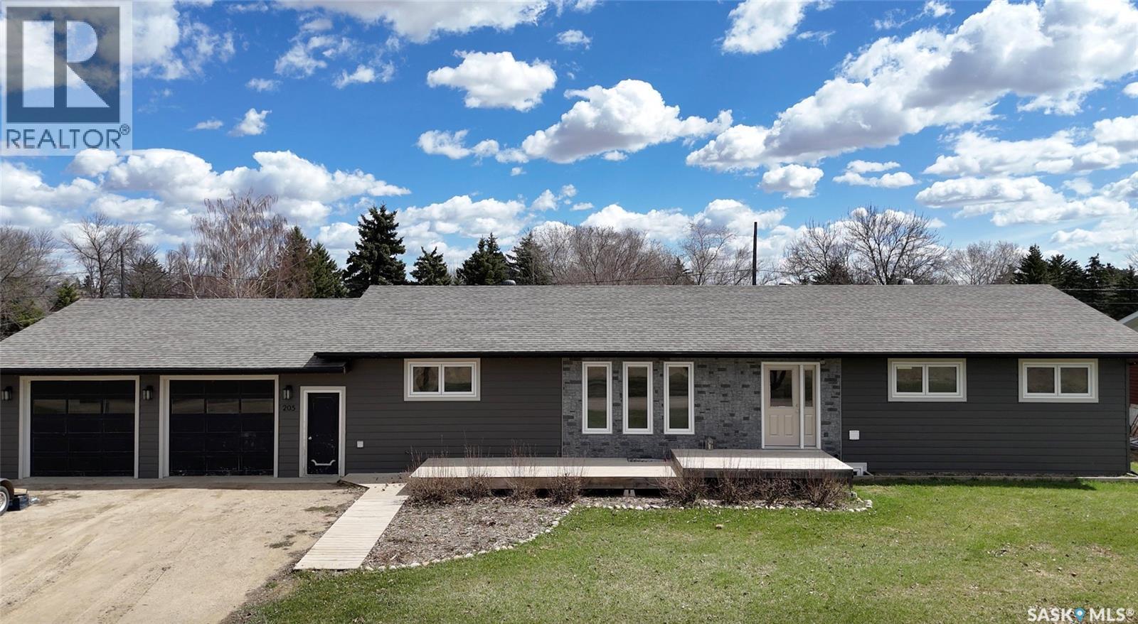 205 Conquest Street, Conquest, SK - Outdoor