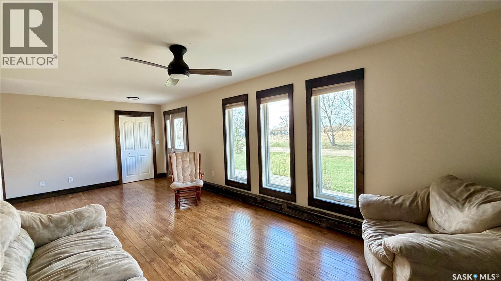 205 Conquest Street, Conquest, SK - Indoor