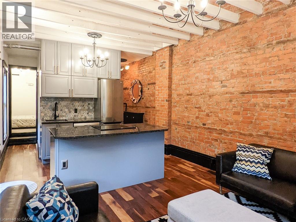 unit 2 - 158 Hunter Street E, Hamilton, ON - Indoor Photo Showing Kitchen