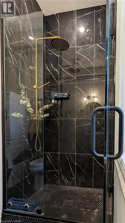 unit 4 - 158 Hunter Street E, Hamilton, ON - Indoor
